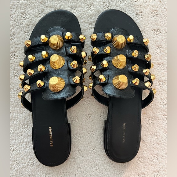 BALENCIAGA SANDAL WITH GIANT 12 GOLDEN STUDS - Picture 2 of 8